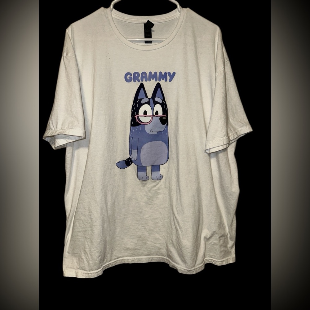 Gildan White Grammy T-Shirt with Bluey Cartoon Grandmacore 100% Cotton size 2X